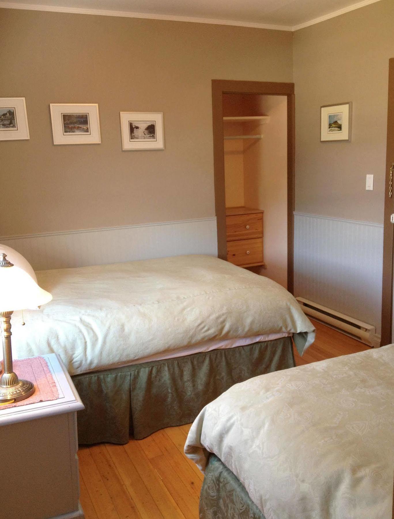 Heriot Bay Inn Экстерьер фото